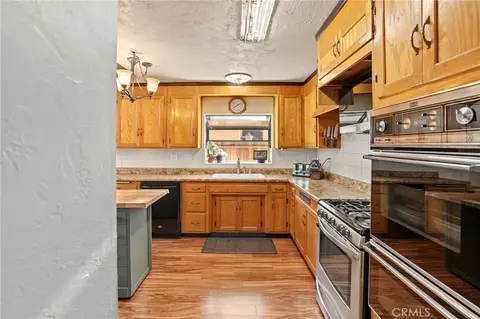 Kitchen - 210 S E, Lompoc, CA 93436 photo 4 of 5