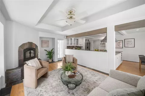 Living - 806 Grove St, Paso Robles, CA 93446 photo 3 of 6