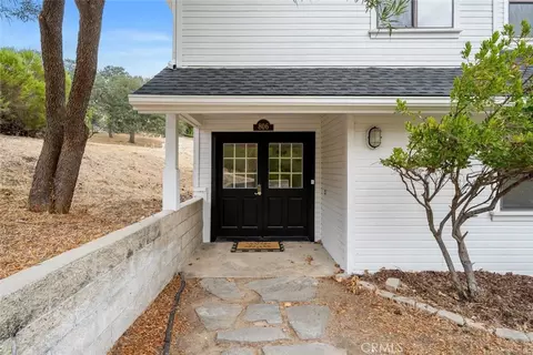 806 Grove St, Paso Robles, CA 93446 photo 3