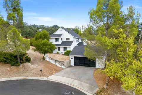 806 Grove St, Paso Robles, CA 93446 photo 1