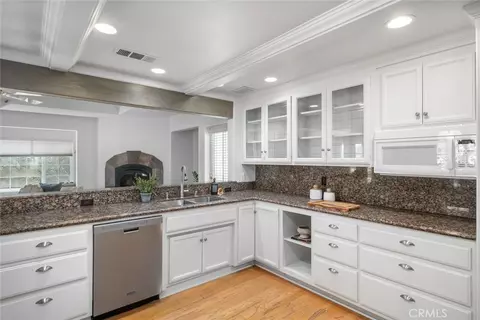 Kitchen - 806 Grove St, Paso Robles, CA 93446 photo 2 of 5