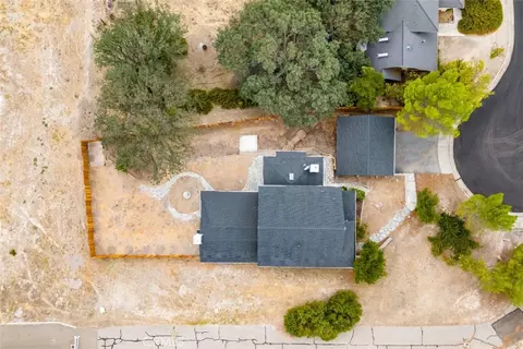 View/Area - 806 Grove St, Paso Robles, CA 93446 photo 6 of 6