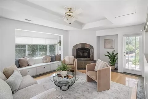 Living - 806 Grove St, Paso Robles, CA 93446 photo 1 of 6