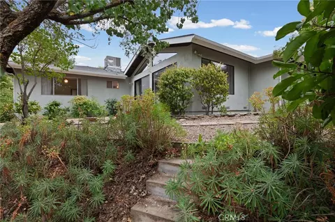 Exterior - 511 Moss Ave, Paso Robles, CA 93446 photo 6 of 10