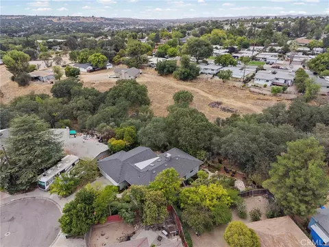 View/Area - 511 Moss Ave, Paso Robles, CA 93446 photo 4 of 7