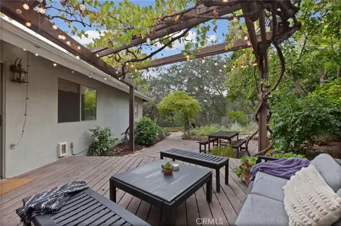 Exterior - 511 Moss Ave, Paso Robles, CA 93446 photo 2 of 10