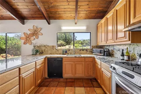 Kitchen - 590 Skyline Dr, Los Osos, CA 93402 photo 1 of 3