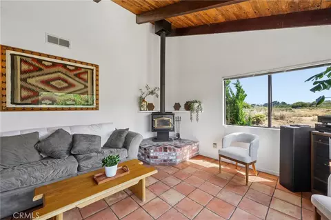 Living - 590 Skyline Dr, Los Osos, CA 93402 photo 2 of 4