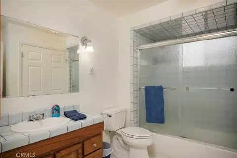 Bath - 1475 Spencer St, Cambria, CA 93428 photo 2 of 5