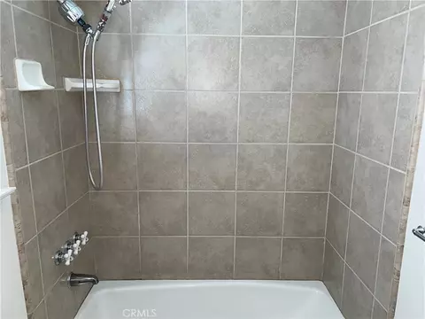 Bath - 1475 Spencer St, Cambria, CA 93428 photo 5 of 5