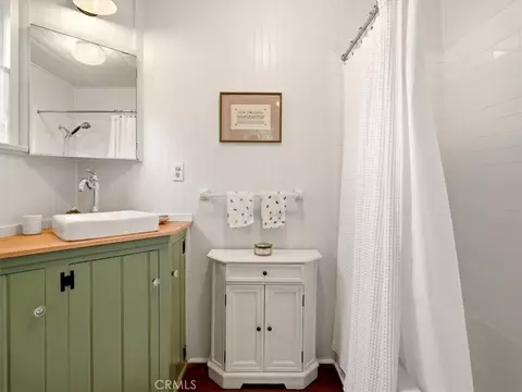 Bath - 2512 Pineridge, Cambria, CA 93428 photo 4 of 4
