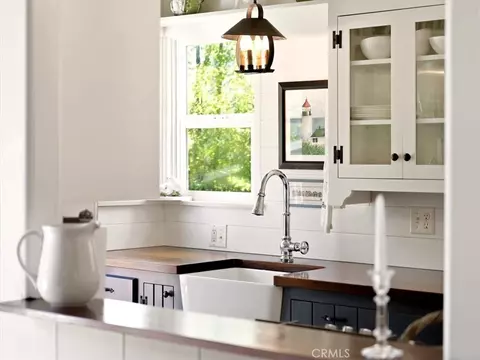 Kitchen - 2512 Pineridge, Cambria, CA 93428 photo 6 of 6