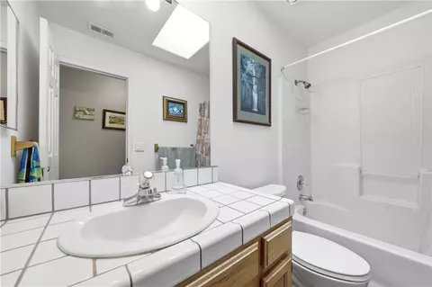 Bath - 6578 Northstar Ln, Paso Robles, CA 93446 photo 1 of 3