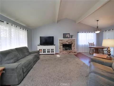 Living - 23276 Cypress Pt, Ripon, CA 95366 photo 2 of 5