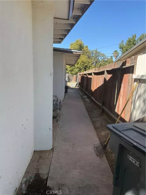Exterior - 1143 E Simpson, Fresno, CA 93704 photo 8 of 11