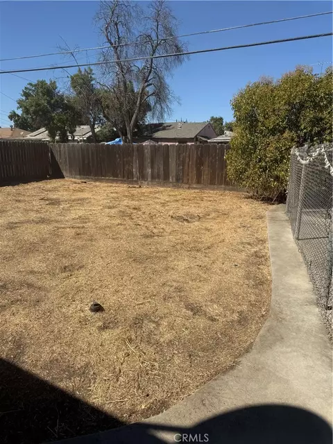 Exterior - 1143 E Simpson, Fresno, CA 93704 photo 4 of 11