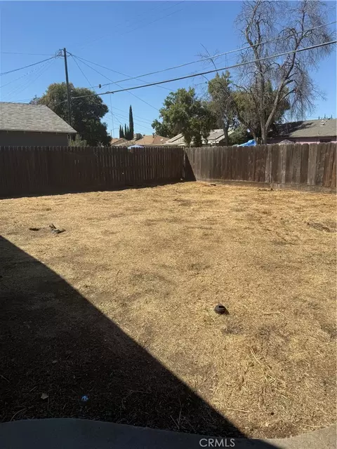 Exterior - 1143 E Simpson, Fresno, CA 93704 photo 6 of 11