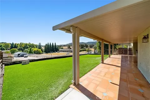 Exterior - 155 Eagle Creek Ct, Atascadero, CA 93422 photo 4 of 8