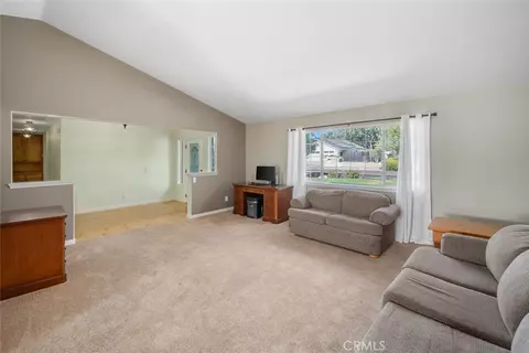Living - 155 Eagle Creek Ct, Atascadero, CA 93422 photo 3 of 5