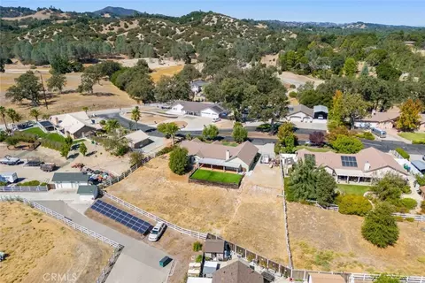 View/Area - 155 Eagle Creek Ct, Atascadero, CA 93422 photo 7 of 8