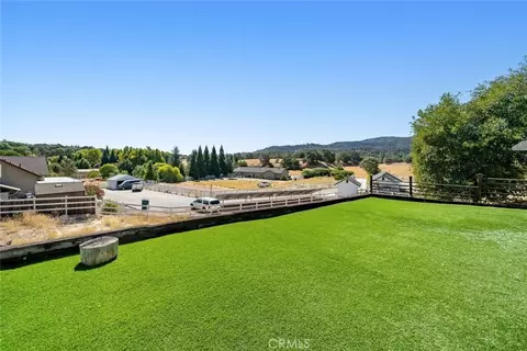 Exterior - 155 Eagle Creek Ct, Atascadero, CA 93422 photo 5 of 8