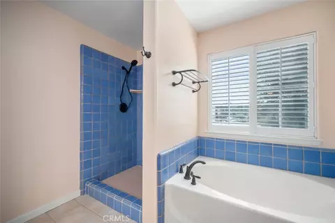 Bath - 155 Eagle Creek Ct, Atascadero, CA 93422 photo 2 of 3