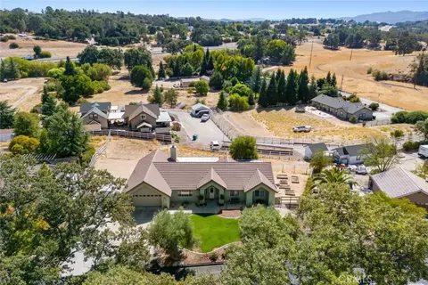 View/Area - 155 Eagle Creek Ct, Atascadero, CA 93422 photo 3 of 8