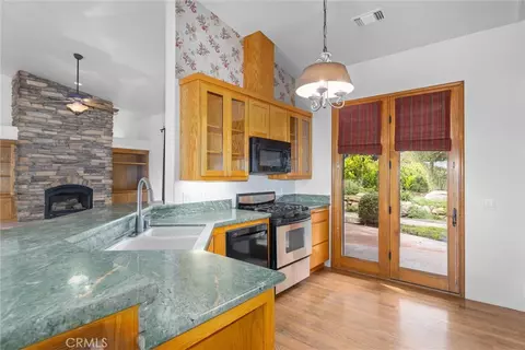 Kitchen - 3130 Oakdale Rd, Paso Robles, CA 93446 photo 3 of 3