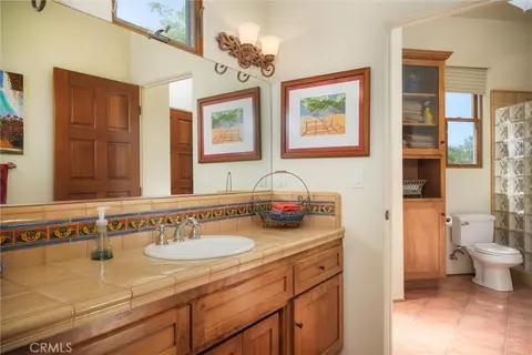 Bath - 3130 Oakdale Rd, Paso Robles, CA 93446 photo 2 of 3