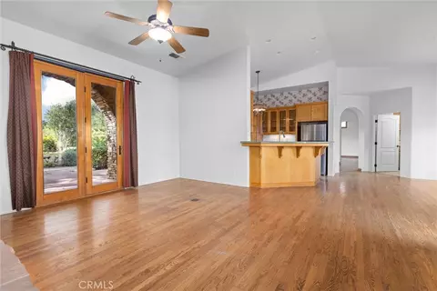 Living - 3130 Oakdale Rd, Paso Robles, CA 93446 photo 3 of 4