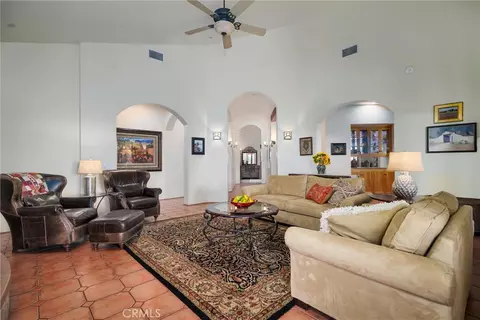 Living - 3130 Oakdale Rd, Paso Robles, CA 93446 photo 2 of 4