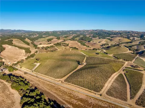 View/Area - 3130 Oakdale Rd, Paso Robles, CA 93446 photo 2 of 10
