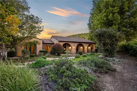 Exterior - 3130 Oakdale Rd, Paso Robles, CA 93446 photo 12 of 14
