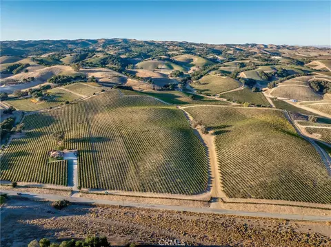 View/Area - 3130 Oakdale Rd, Paso Robles, CA 93446 photo 10 of 10