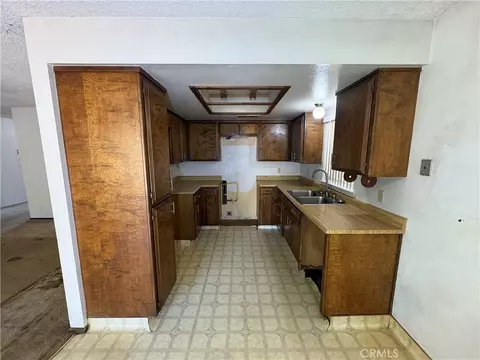Kitchen - 16 Niagara, Chico, CA 95928 photo 1 of 1