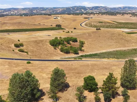 500 Priska, Paso Robles, CA 93446 photo 12
