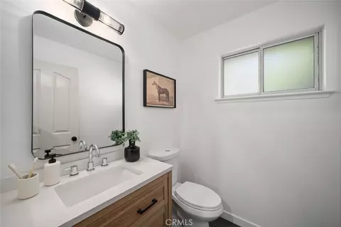 Bath - 1145 Woodhaven Ct, Paso Robles, CA 93446 photo 3 of 3