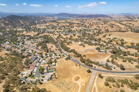0 Gateway Dr, Paso Robles, CA 93446 photo 2