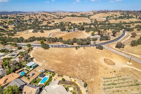0 Gateway Dr, Paso Robles, CA 93446 photo 3