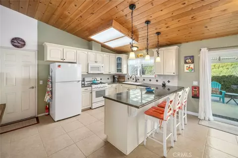 Kitchen - 7170 Iverson, Paso Robles, CA 93446 photo 2 of 7