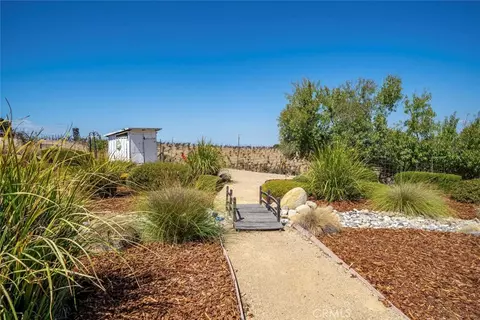 Exterior - 7170 Iverson, Paso Robles, CA 93446 photo 10 of 17