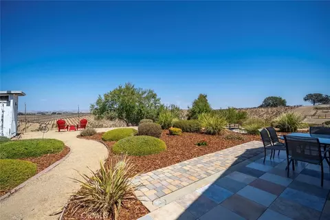 Exterior - 7170 Iverson, Paso Robles, CA 93446 photo 8 of 17