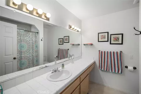 Bath - 7170 Iverson, Paso Robles, CA 93446 photo 1 of 3
