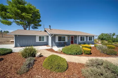 Exterior - 7170 Iverson, Paso Robles, CA 93446 photo 1 of 17