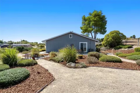 Exterior - 7170 Iverson, Paso Robles, CA 93446 photo 11 of 17