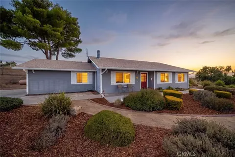 Exterior - 7170 Iverson, Paso Robles, CA 93446 photo 12 of 17