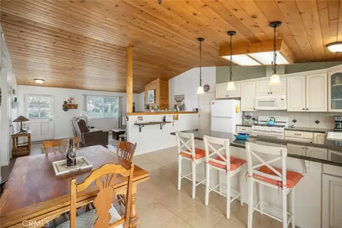 Kitchen - 7170 Iverson, Paso Robles, CA 93446 photo 7 of 7