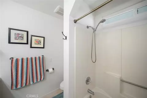 Bath - 7170 Iverson, Paso Robles, CA 93446 photo 2 of 3