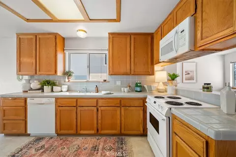 Kitchen - 1646 4th St, Los Osos, CA 93402 photo 3 of 4