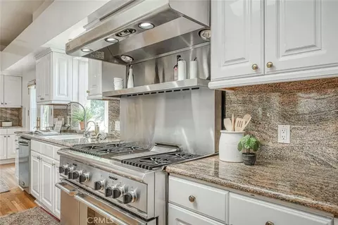 Kitchen - 4715 E Copper, Clovis, CA 93619 photo 3 of 6